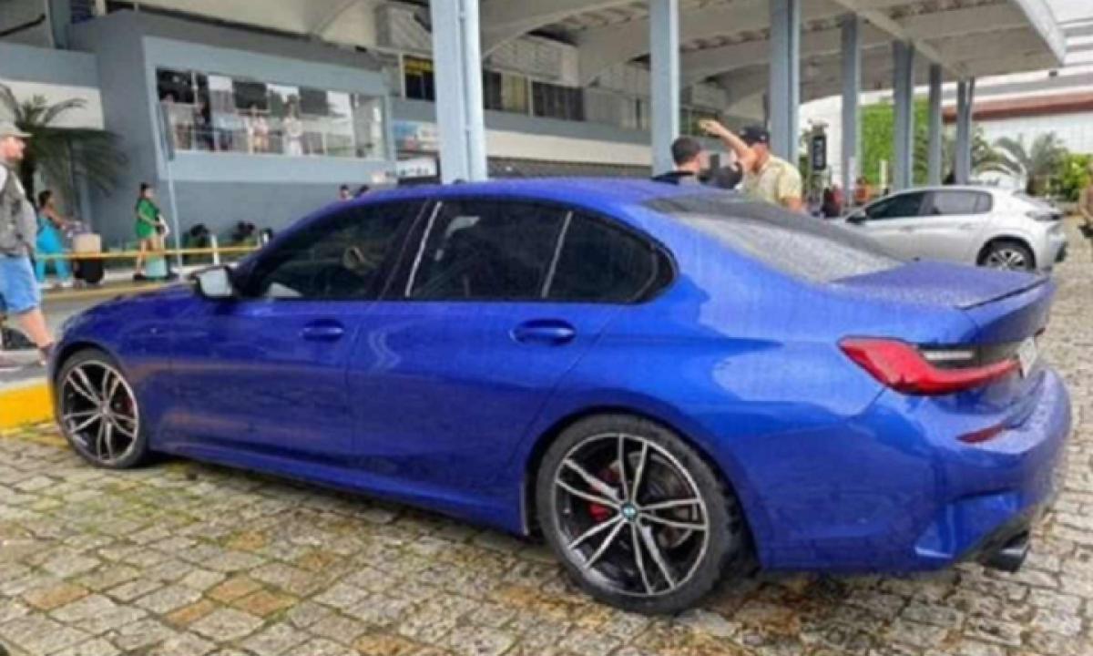 BMW onde estavam os quatro mineiros que morreram por intoxicação

 -  (crédito: Redes sociais)