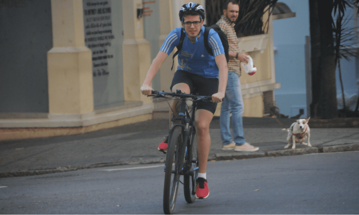 Mobilidade urbana é tema de mobilização de ciclistas da Grande BH nesta terça (6/2) -  (crédito: Paulo Filgueiras/EM/D.A Press)