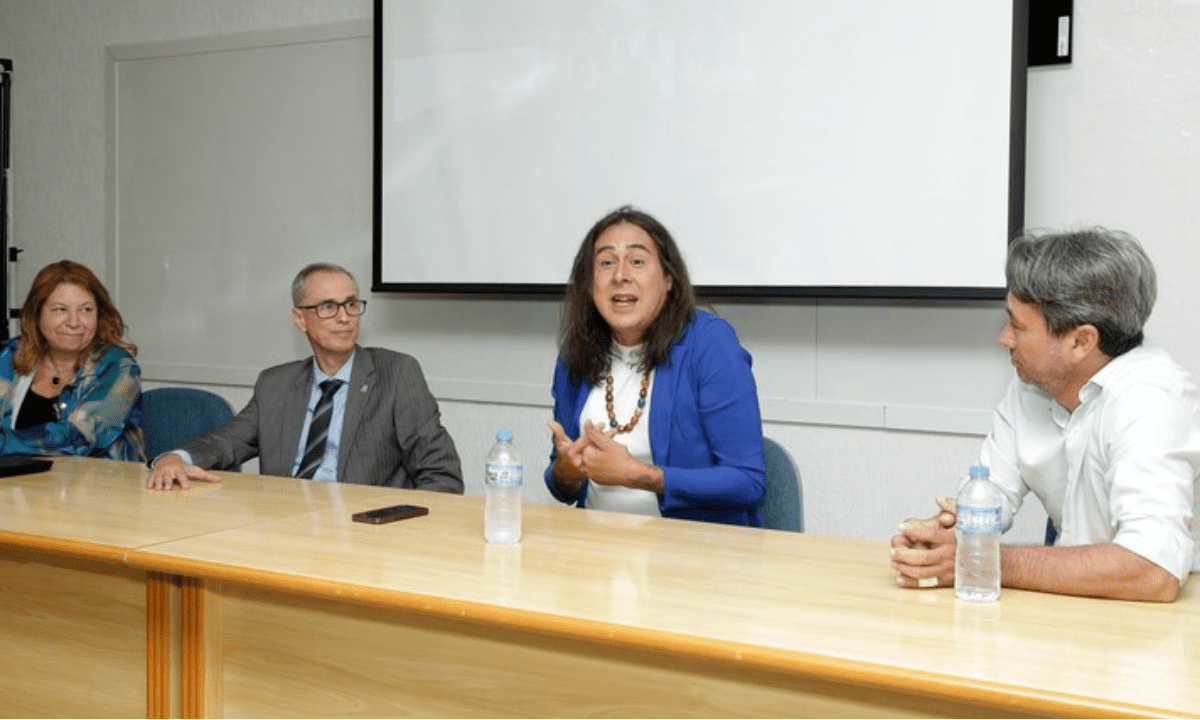 Duda Salabert destina R$ 1 milhão a projetos de sustentabilidade do Departamento de Química da UFMG -  (crédito: Foca Lisboa/UFMG)