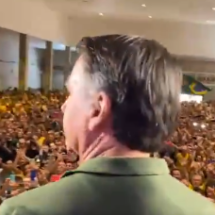 Bolsonaro ironiza pergunta da PF sobre ser 'Cis': 'Sou homem' - Reprodução/Redes Sociais