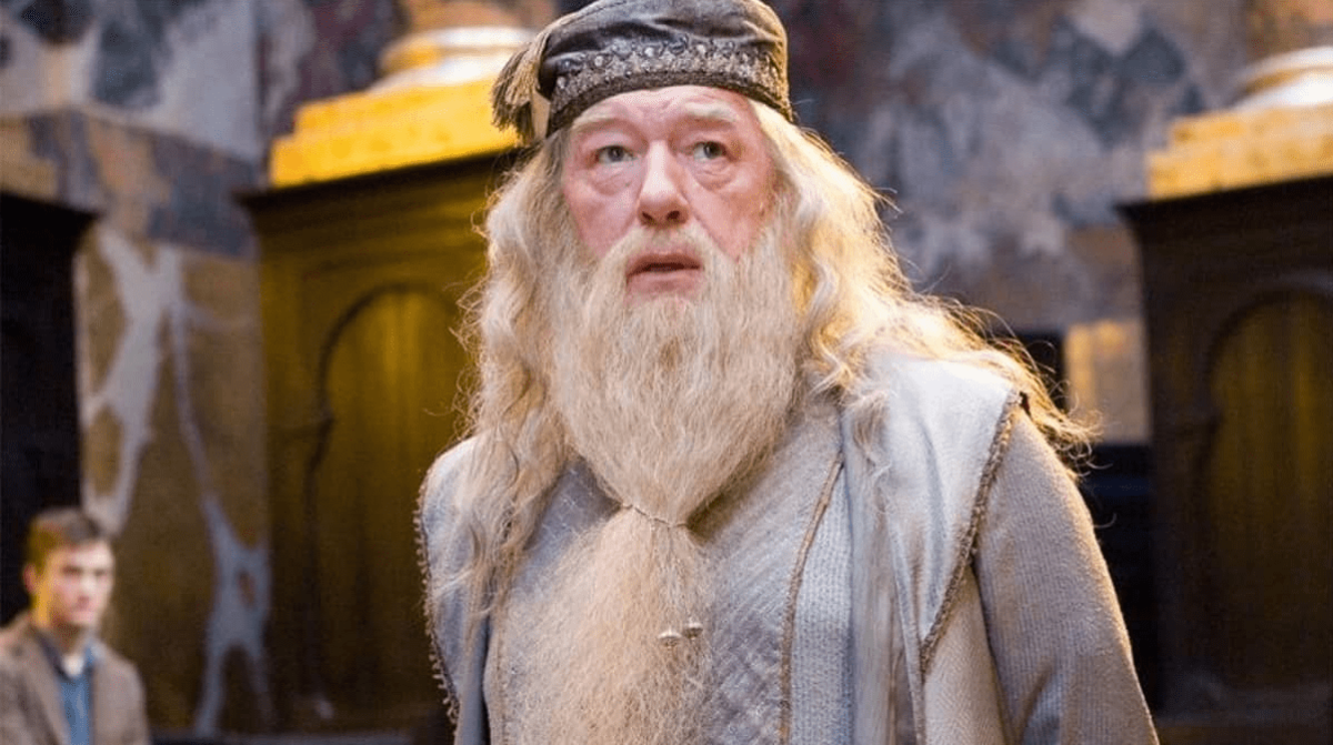 Ator que viveu Dumbledore exclui amante e deixa menos de R$ 200 mil para os filhos em testamento de R$ 9,5 milhões