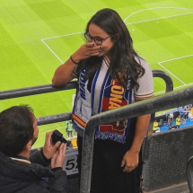 Narradora da Globo é pedida em casamento no Santiago Bernabéu - No Ataque Internacional