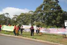 Lula em Minas: servidores protestam por reajuste salarial em frente a Biomm
