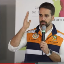 Eduardo Leite: ‘Volume grande de doações pode impactar o comércio do RS’ - Reprodu&ccedil;&atilde;o/YouTube/Governo do Rio Grande do Sul