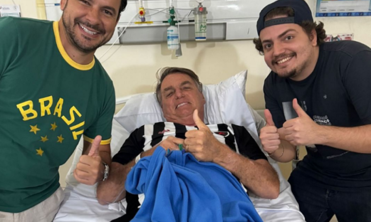 Bolsonaro será transferido de Manaus para São Paulo -  (crédito: Reprodução / Redes Sociais)