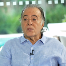 Após duas cirurgias, Tony Ramos faz 1ª aparição e se declara para a mulher - Reprodução/TV Globo