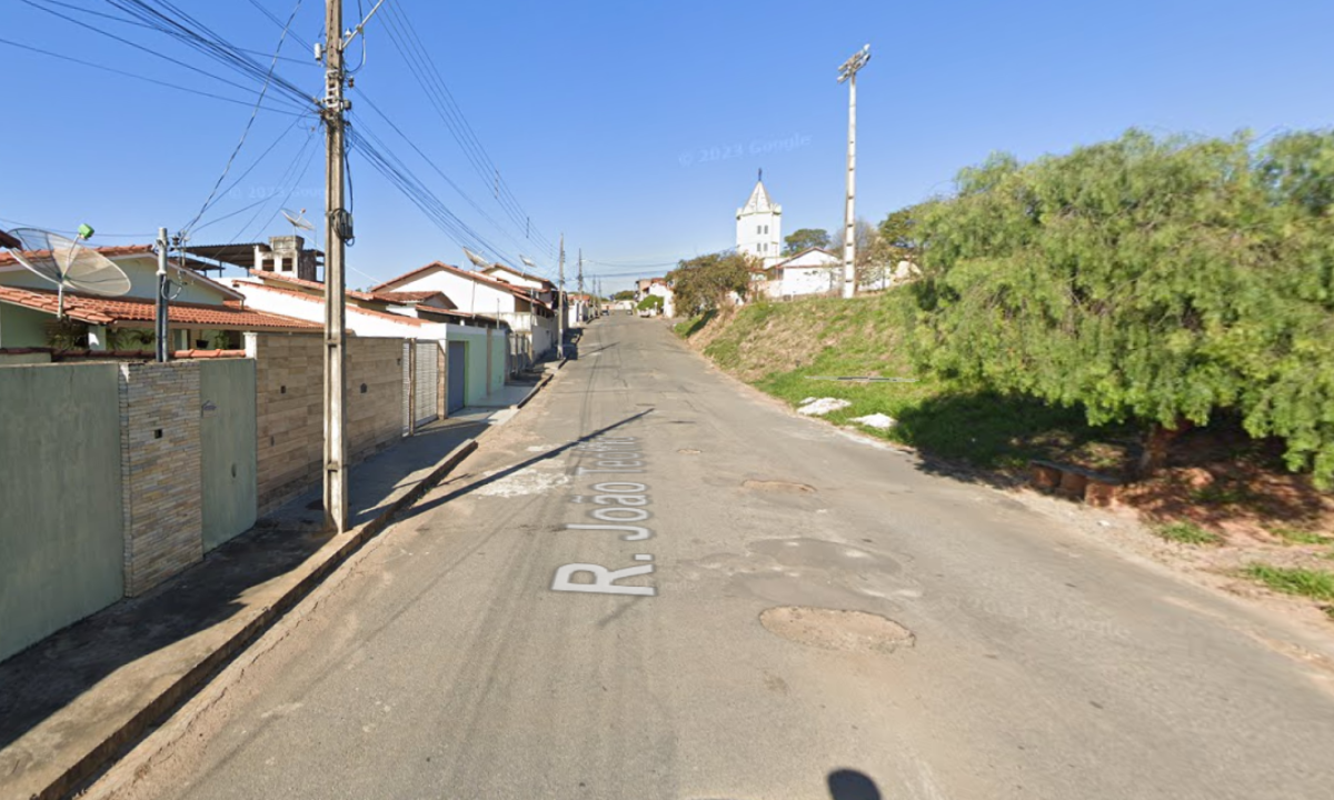 Homem é morto carbonizado por causa de dívida de R$ 1.000 -  (crédito: Rede de Noticias)