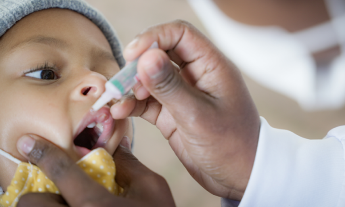 As doses da vacina estão disponíveis nos 152 centros de saúde de Belo Horizonte e no Serviço de Atenção à Saúde do Viajante -  (crédito: PBH/Divulgação )