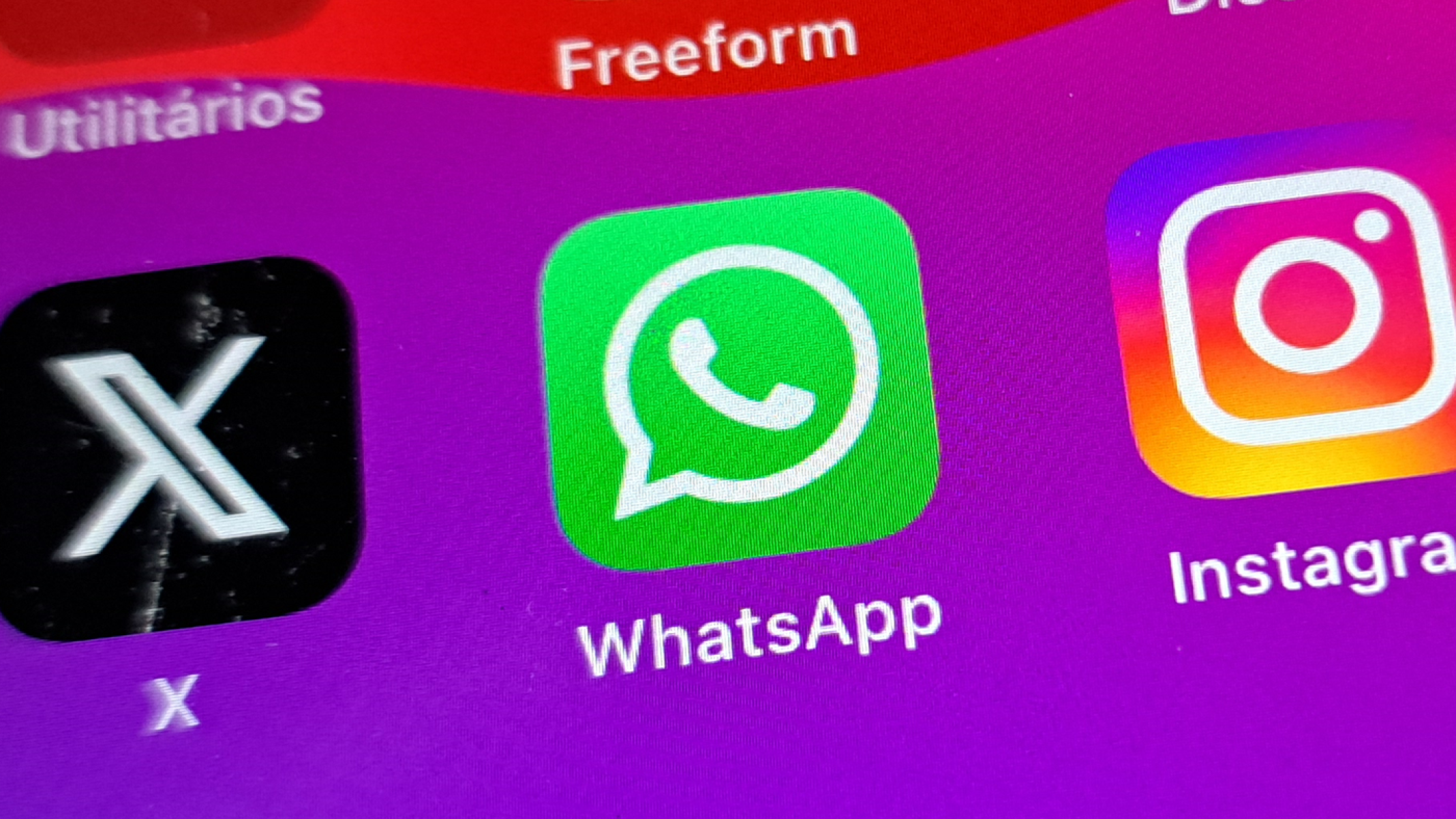 WhatsApp testa recurso de encaminhar mídia para canais