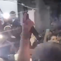 Vídeo: homens são flagrados exibindo arma de fogo em arraiá na Grande BH - Redes Sociais/Reprodução