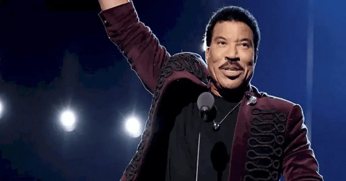 Lionel Richie comenta indicações de ‘The Greatest Night in Pop’ ao Emmy