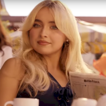 O comercial que Sabrina Carpenter estrelou para as Olimpíadas - Reprodução / YouTube / NBC