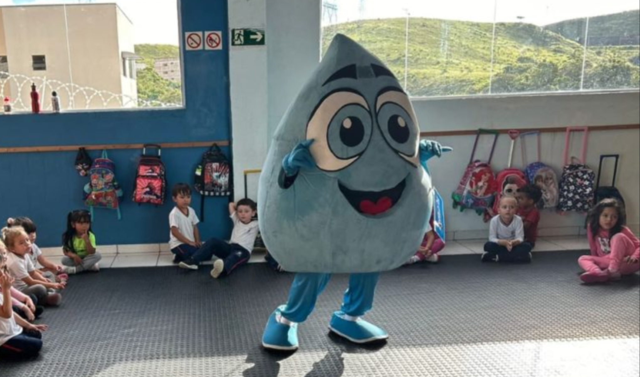 Pinguinho, mascote do Departamento Municipal de Água e Esgotos de Poços de Caldas