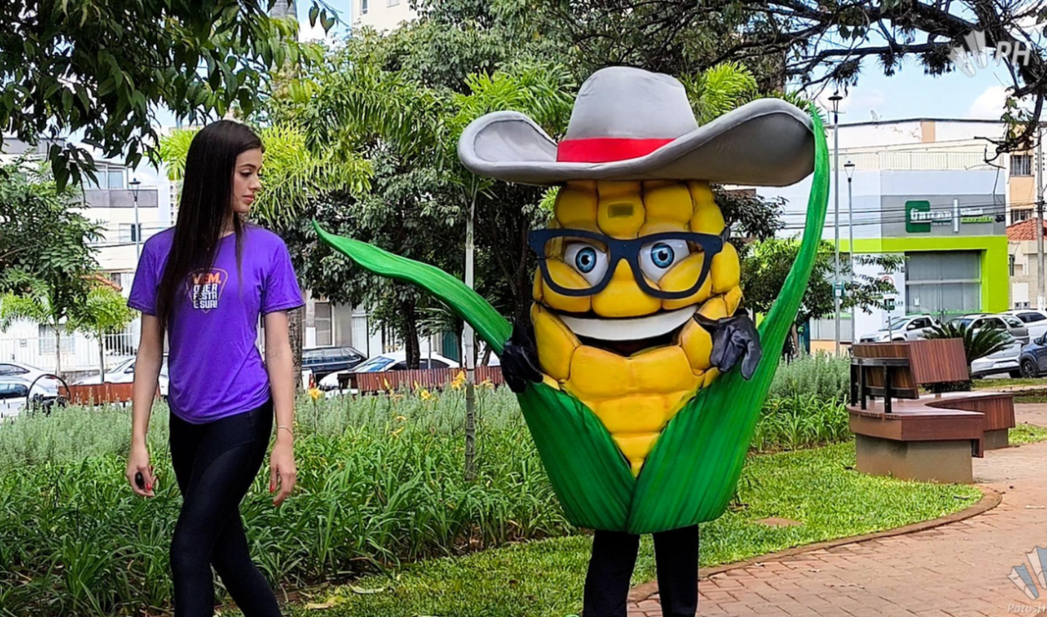     Pipoquinha, mascote da Fenamilho de Poços de Caldas