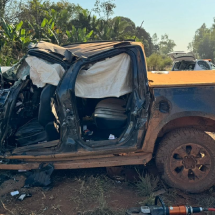 MG:carro invade a contramão na BR-354 e bate em carreta; 3 pessoas morreram - Rede de Noticias