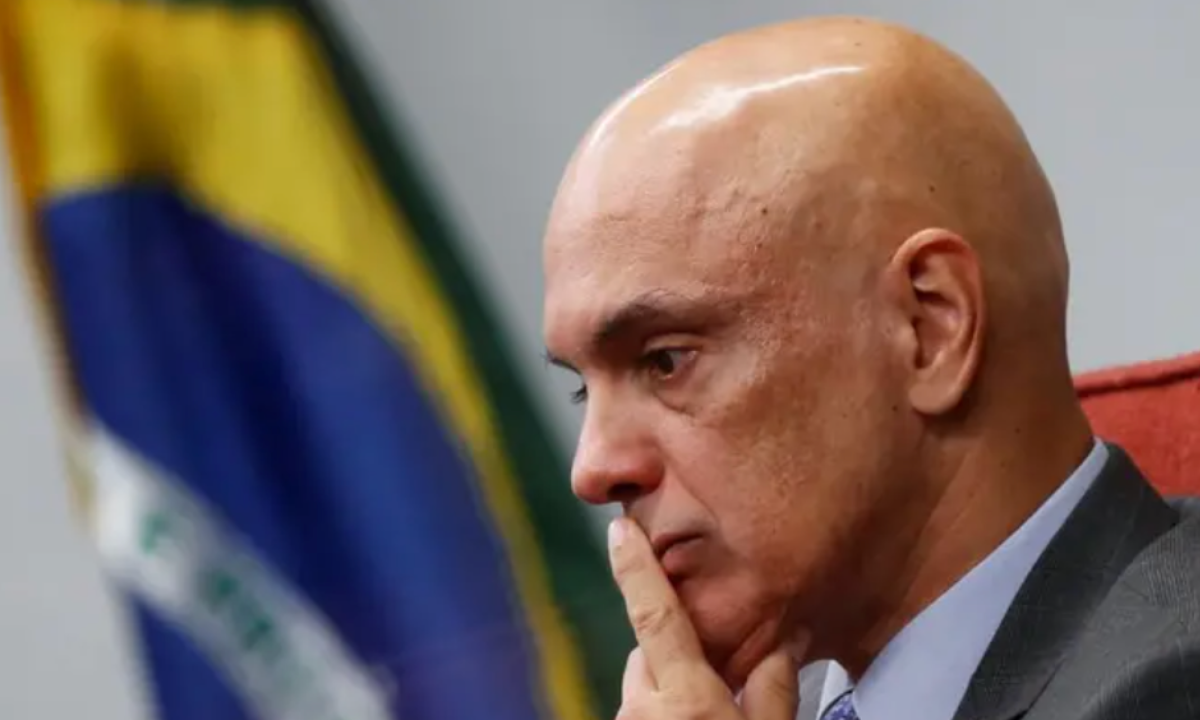 Apoiadores do ex-presidente Bolsonaro articulam a apresentação de um pedido de impeachment contra Moraes -  (crédito: Reuters)