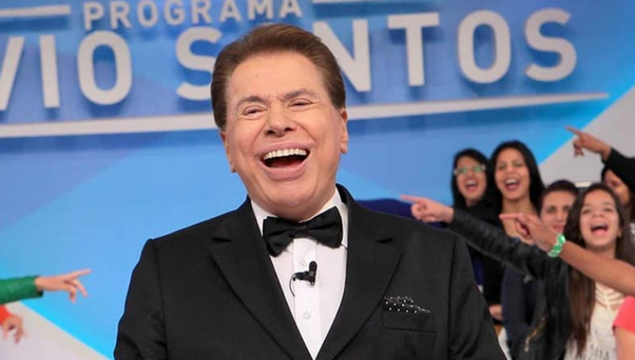 Vídeo inédito mostra Silvio Santos brincando com neto caçula