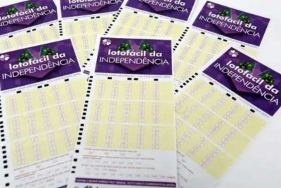 A Lotofácil da Independência tem prêmio estimado em R$ 200 milhões  -  (crédito: Agência Brasil/Reprodução )