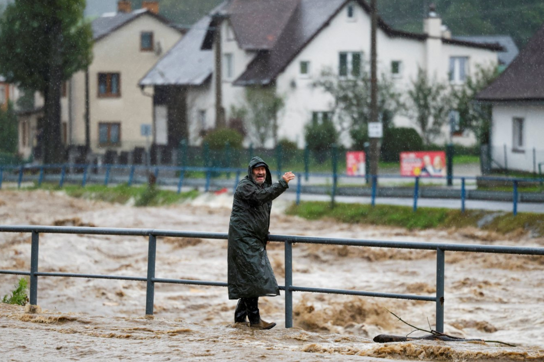 6 imagens das inundações que deixaram mortes e destruição na Europa