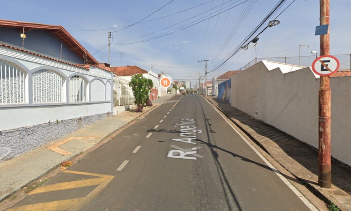 Local pr&oacute;ximo de onde a v&iacute;tima foi morta -  (crédito: Reprodu&ccedil;&atilde;o / Google Street View)