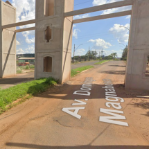 Mulher é morta pelo vizinho; na fuga, ele capota carro e é preso - Reprodu&ccedil;&atilde;o / Google Street View