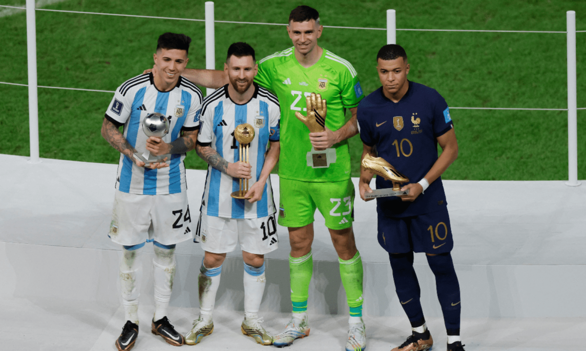 Campeão do mundo sobre punição da Fifa: &#8216;Peço desculpas se ofendi alguém&#8217; -  (crédito: No Ataque Internacional)
