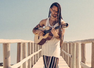 Gabriel Elias retorna às raízes reggae em 'Tropical' -  (crédito: Victor Costa)