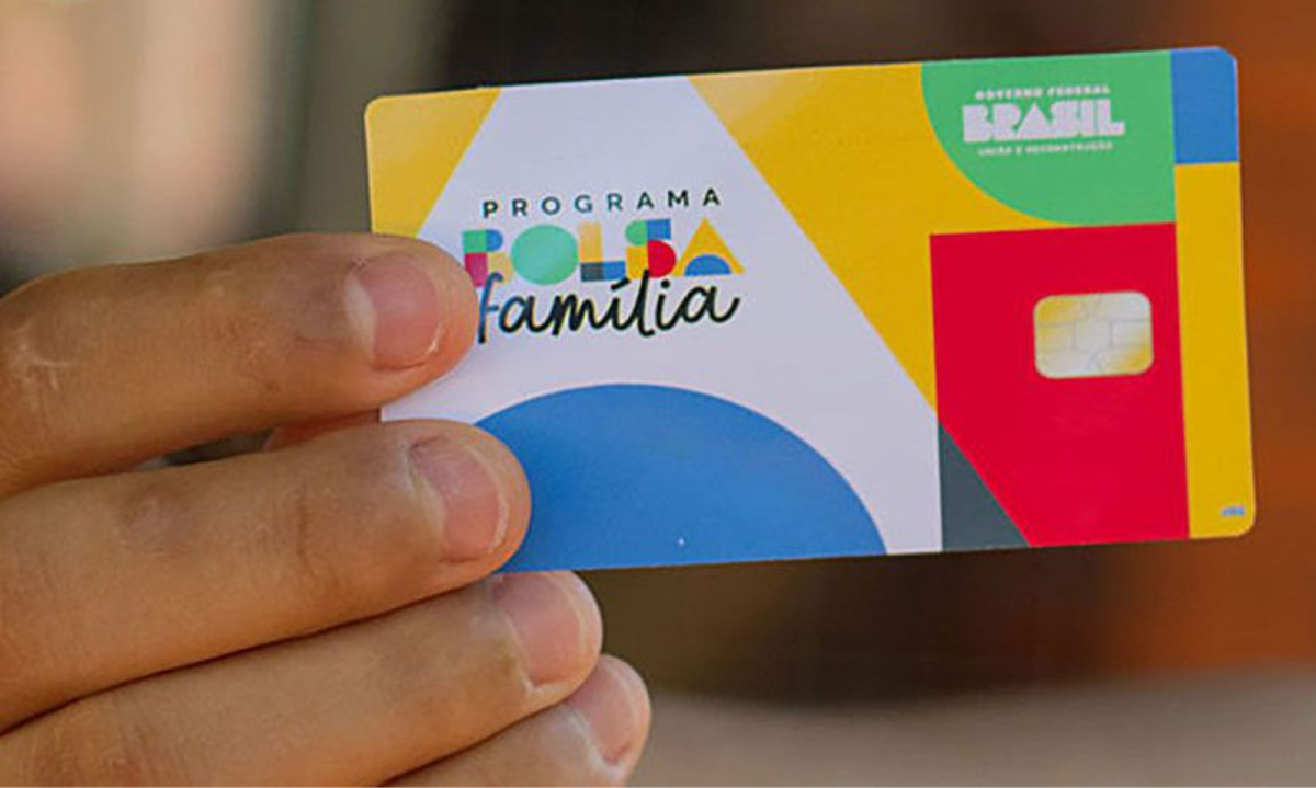 No site Calendário Bolsa Família, clique em "Consulte seu dia de pagamento" e informe o mês e o número final do NIS para saber quando receberá o benefício -  (crédito: Jeane de Oliveira/Pronatec)