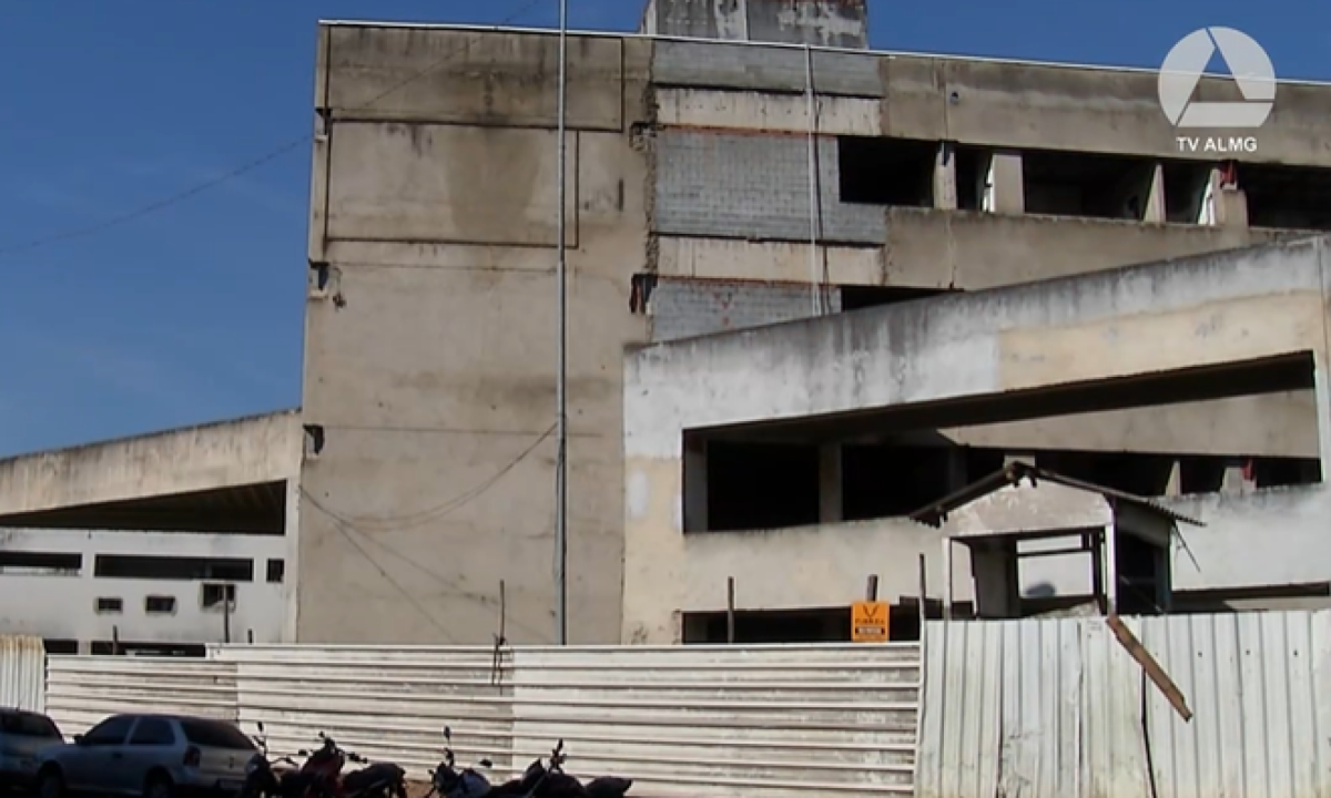 Hospital Regional de Juiz de Fora tem obras paradas desde 2017 -  (crédito: Reprodu&ccedil;&atilde;o / TV ALMG)