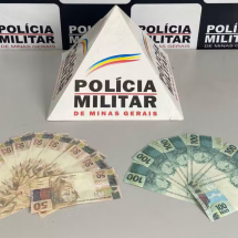 Pego no pulo: adolescente é detido ao receber R$ 1.150 em notas falsas - DivulgaÃ§Ã£o / PMMG