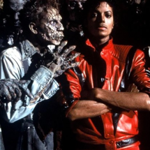 ‘Thriller’: sucesso de Michael Jackson volta a liderar as paradas no Halloween - divulgação