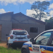 MG: homem é levado à polícia por irmãos após matar filha e companheira - Divulga&ccedil;&atilde;o/PMMG