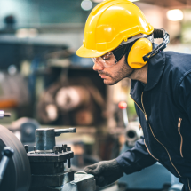 Estudo aponta dados de confiança do empresário industrial - DINO