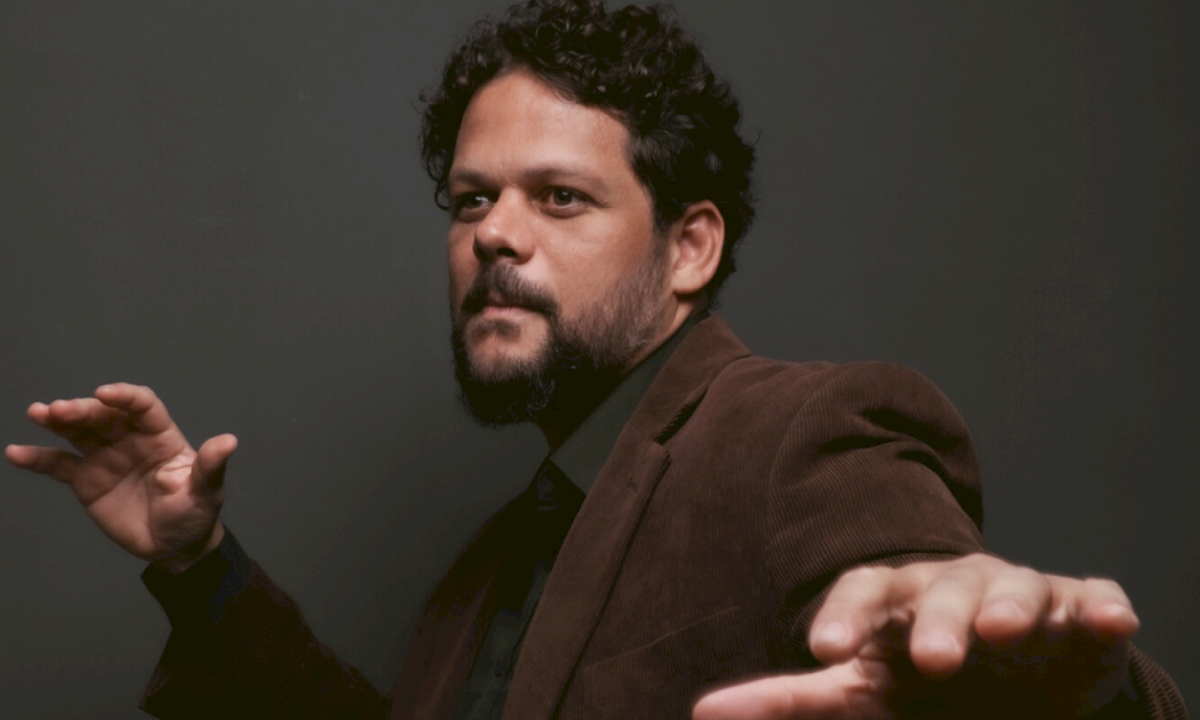 Aclamado compositor mineiro Marcos Almeida encerra turnê com show em BH - (crédito: Divulgação)