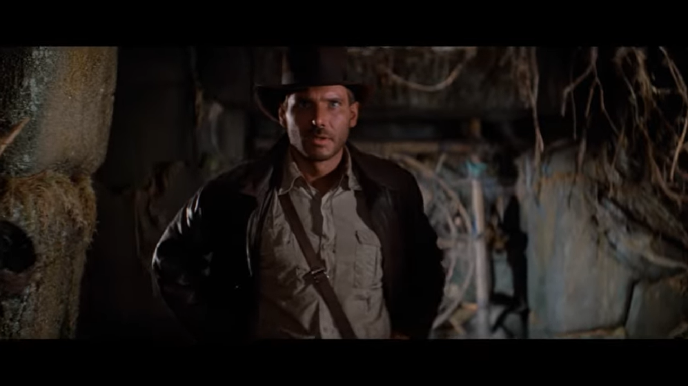 Professor Henry Jones Jr. (Harrison Ford), da franquia “Indiana Jones”. Primeiro filme lançado em 1981. 