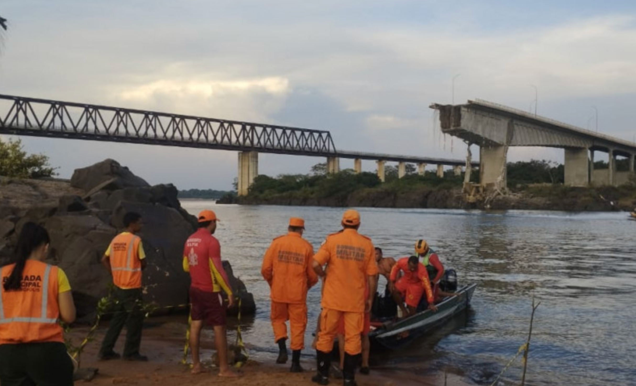 As buscas por desaparecidos no rio Tocantins: o que se sabe sobre desabamento de ponte entre Tocantins e Maranhão