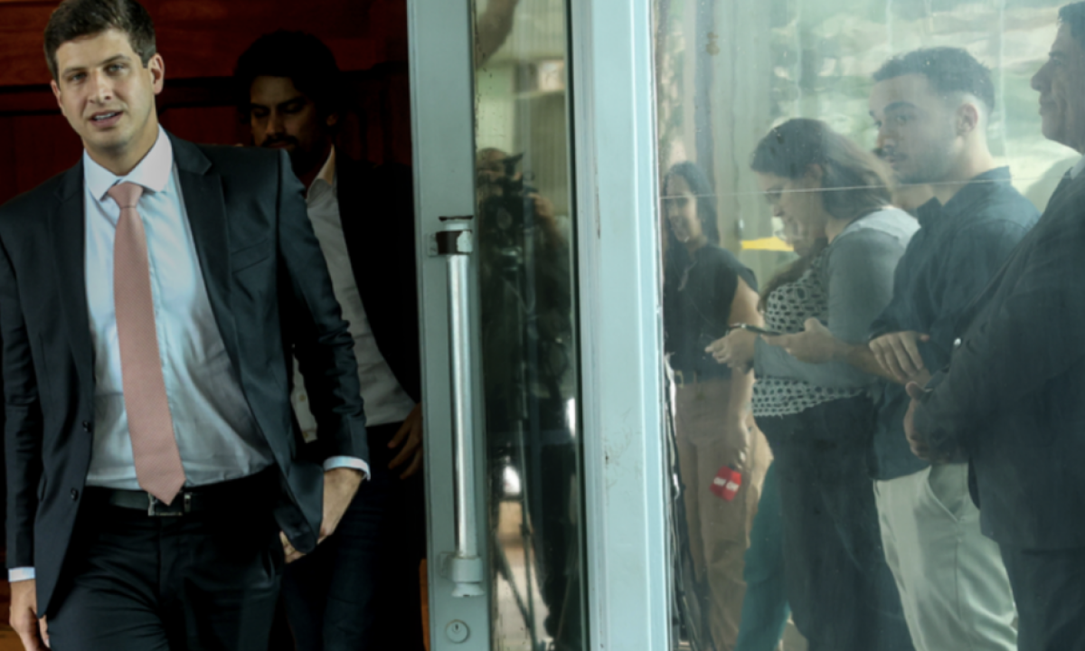 João Campos tem 66% e Raquel Lyra 24% na disputa pelo governo de Pernambuco - (crédito: Platobr)