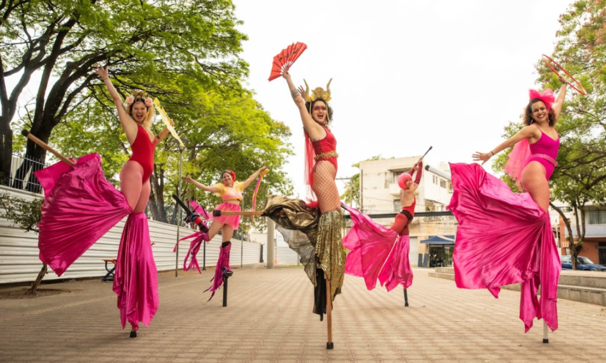 Bloco Trovoada garante pernaltas no carnaval de BH -  (crédito: Lúcio Summa)
