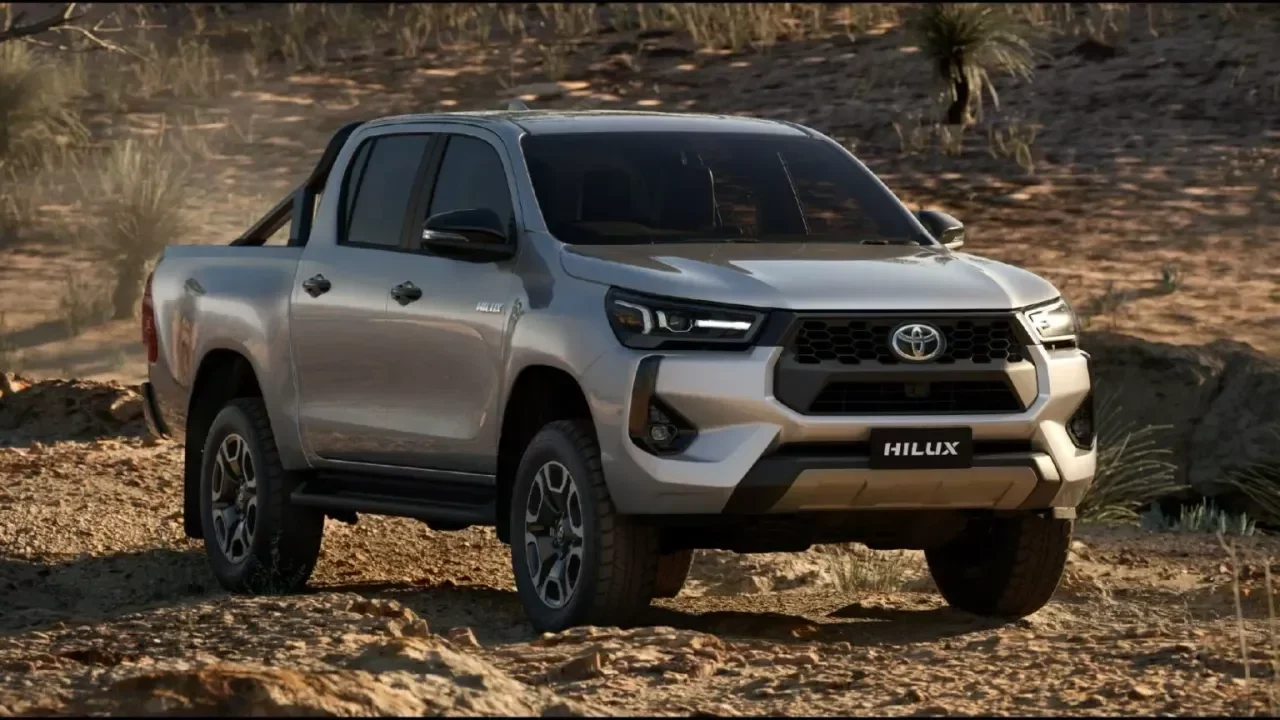 19Âº - Toyota Hilux: 50.026 (unidades vendidas) - O modelo apresenta um novo visual, motor hÃ­brido e melhorias tecnolÃ³gicas. Ele tem sistema de auxÃ­lio Ã  conduÃ§Ã£o aprimorado e farÃ³is altos automÃ¡ticos que se adaptam Ã  presenÃ§a de outros veÃ­culos.