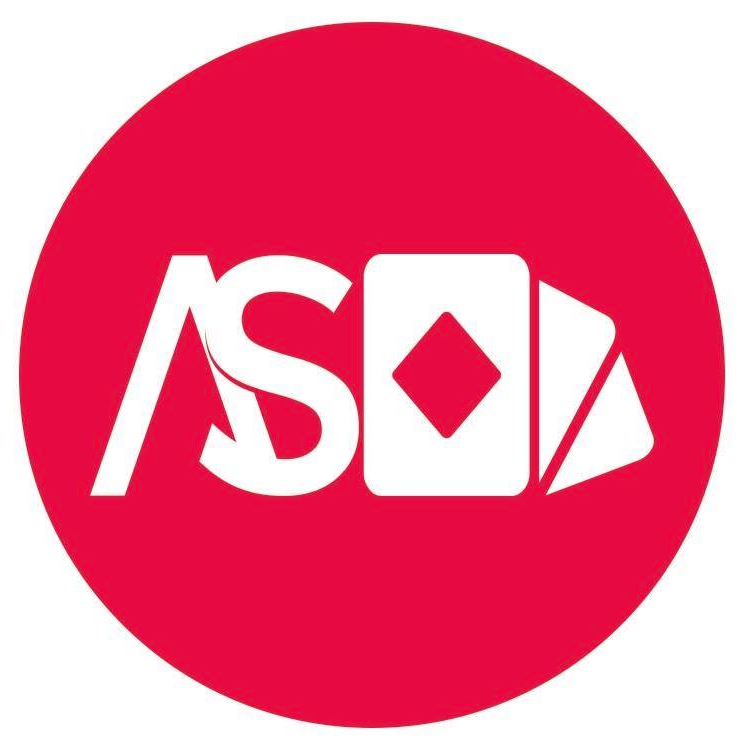 Ela alegou que a empresa contratada para o evento - Ás Formaturas - não estava administrando bem o dinheiro depositado. E que, por isso, ela decidiu sacar e fazer aplicações por conta própria. Mas acabou 