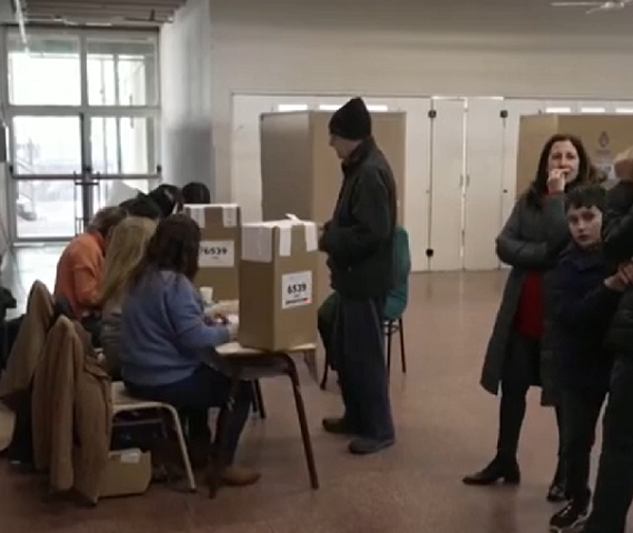 O INSS divulgou alerta de que a ferramenta que faz a ligação entre os sistemas do Tribunal Regional Eleitoral dos estados com a Previdência ainda não estava operando. 