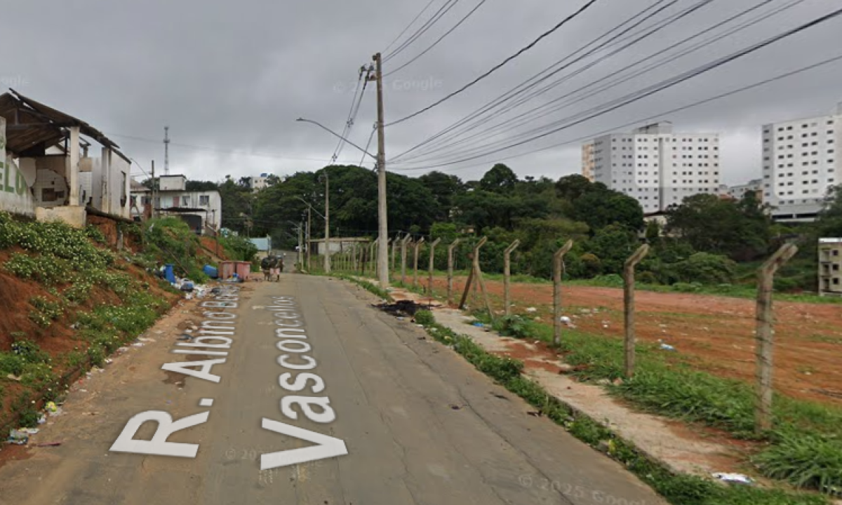 Homem teria sido acusado de ar a m&atilde;o em uma vizinha e, por isso, espancado por quatro pessoas em Juiz de Fora -  (crédito: Reprodu&ccedil;&atilde;o/Google Street View)