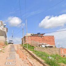 Morre mulher grávida que pulou de carro para fugir do marido   - ReproduÃ§Ã£o / Google Street View