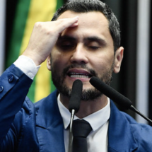 A gafe do senador Cleitinho em verso - Platobr
