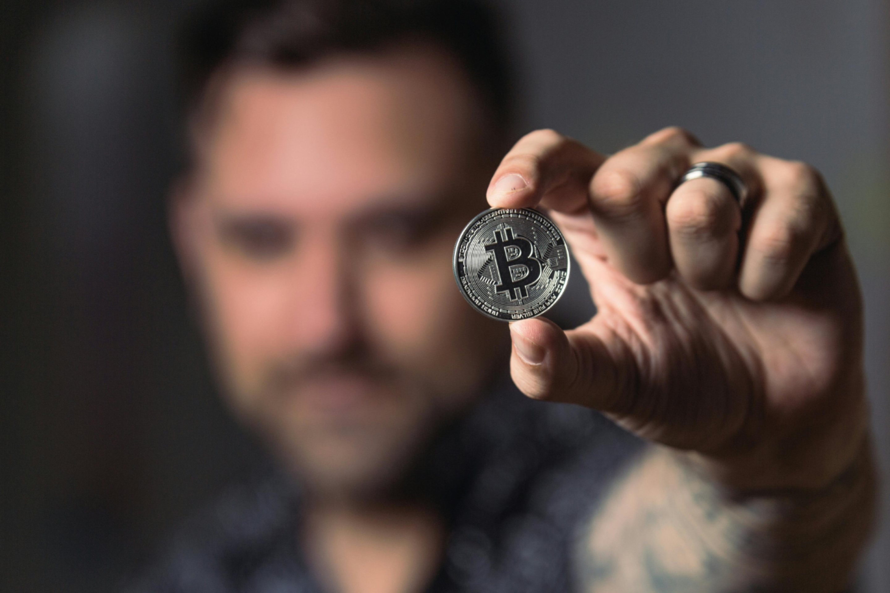 A mineração é o processo de validação e registro de transações na blockchain do Bitcoin A mineração é o processo de validação e registro de transações na blockchain do Bitcoin