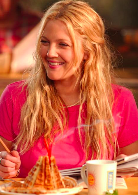 A atriz alegou que foi sua mãe quem a introduziu ao vício quando tinha apenas 13 anos. Barrymore contou que teve problemas com álcool e drogas ao longo da vida.