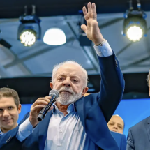 Governo fala muito nas redes, mas não atinge quem mais precisa