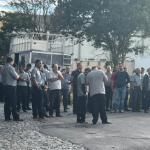 Com greve de ônibus, usuários buscam alternativas em Divinópolis