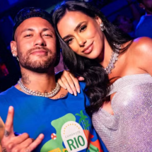 Neymar e Bruna Biancardi na Sapucaí - (crédito: Divulgação) Neymar e Bruna Biancardi na Sapucaí - (crédito: Divulgação)