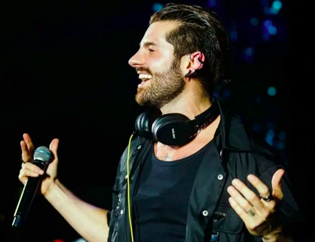 “O Lolla é um festival gigante, com uma estrutura incrível e que permite ao artista ousar na criatividade”, declarou Alok em entrevista ao GShow, da Globo, em 2023. 
-Reprodução Instagram